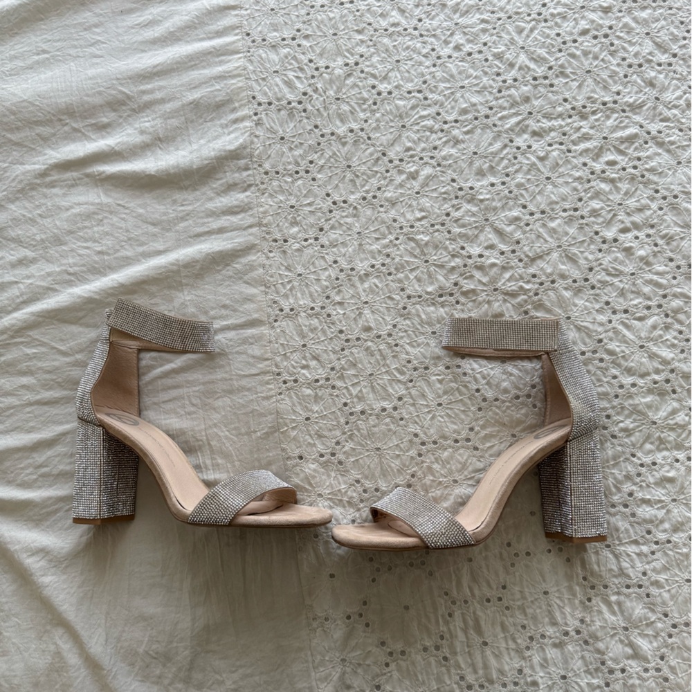 Wishbone Elegant Silver Block Heel Sandals